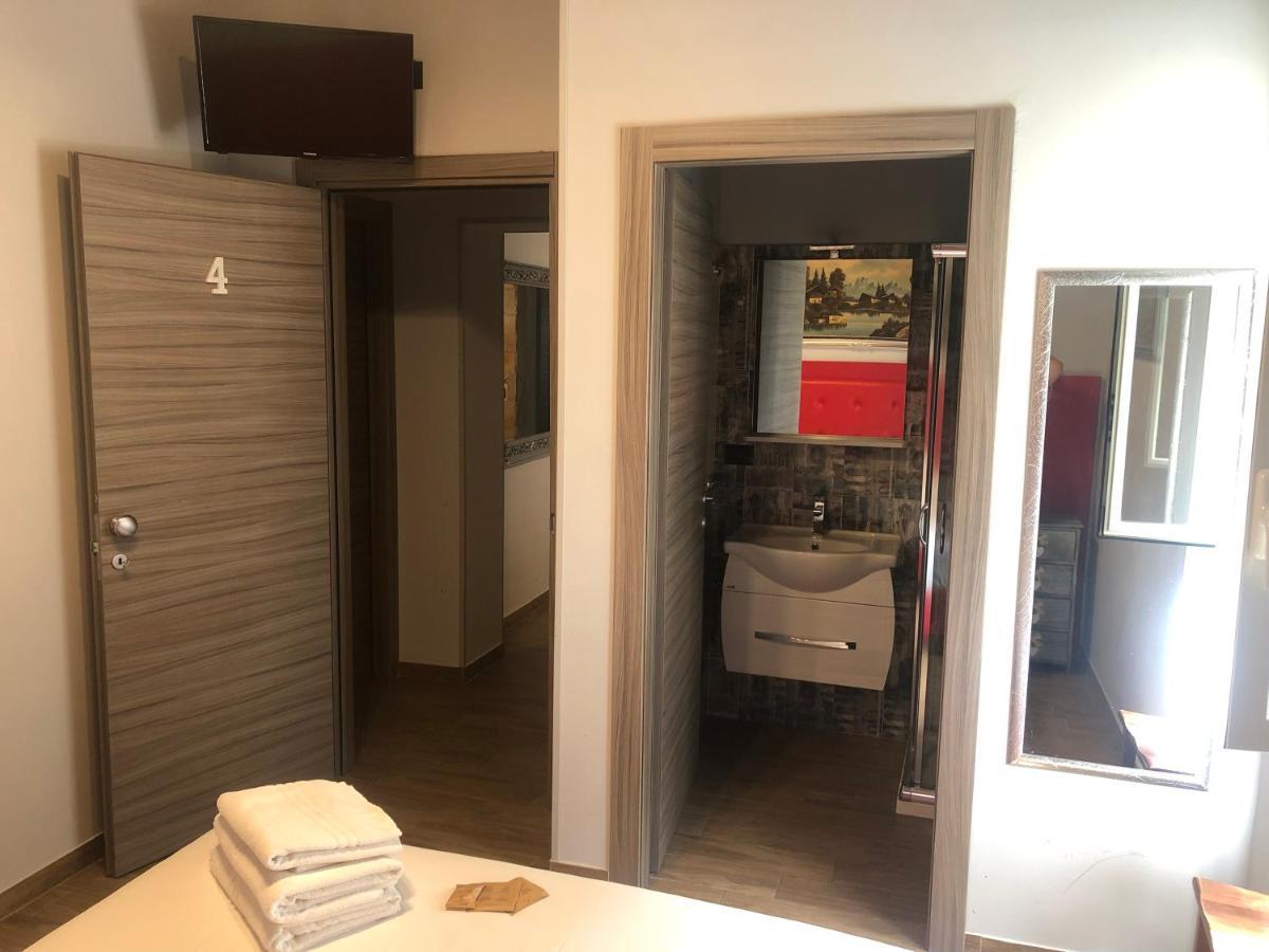 B&B Magada Messina Buitenkant foto