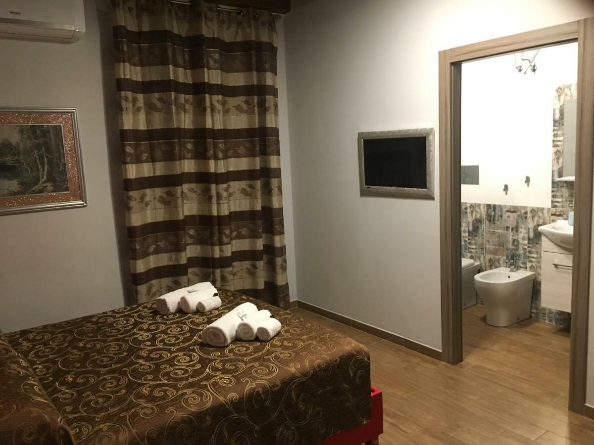B&B Magada Messina Buitenkant foto